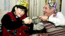 S1 E8: The Christmas Lunch Incident