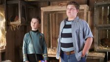 S3 E9: A Party Invitation, Football Grapes and an Earth Chicken