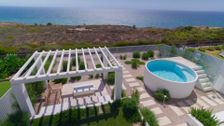 S5 E14: Greek Staycation