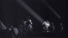 S5 E7: The Battle of Los Angeles