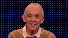 S13 E37: The Chase