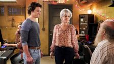S5 E22: A Clogged Pore, a Little Spanish and the Future