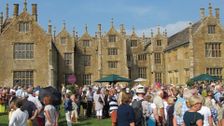 S37 E22: Barrington Court 1