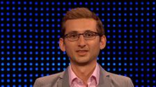 S13 E23: The Chase