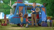 S3 E24: Paddington's Holiday Farewell
