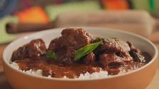 S1 E2: Samosas and Pork Vindaloo