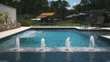 S4 E8: Australia's Best Pools