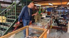 S4 E11: Who Dares Wins At Auction