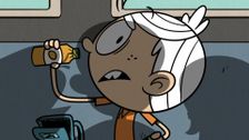 S5 E8: No Bus No Fuss; Resident Upheaval