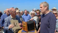 S41 E9: Cromer Pier 1