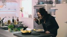 S1 E3: Hey Presto